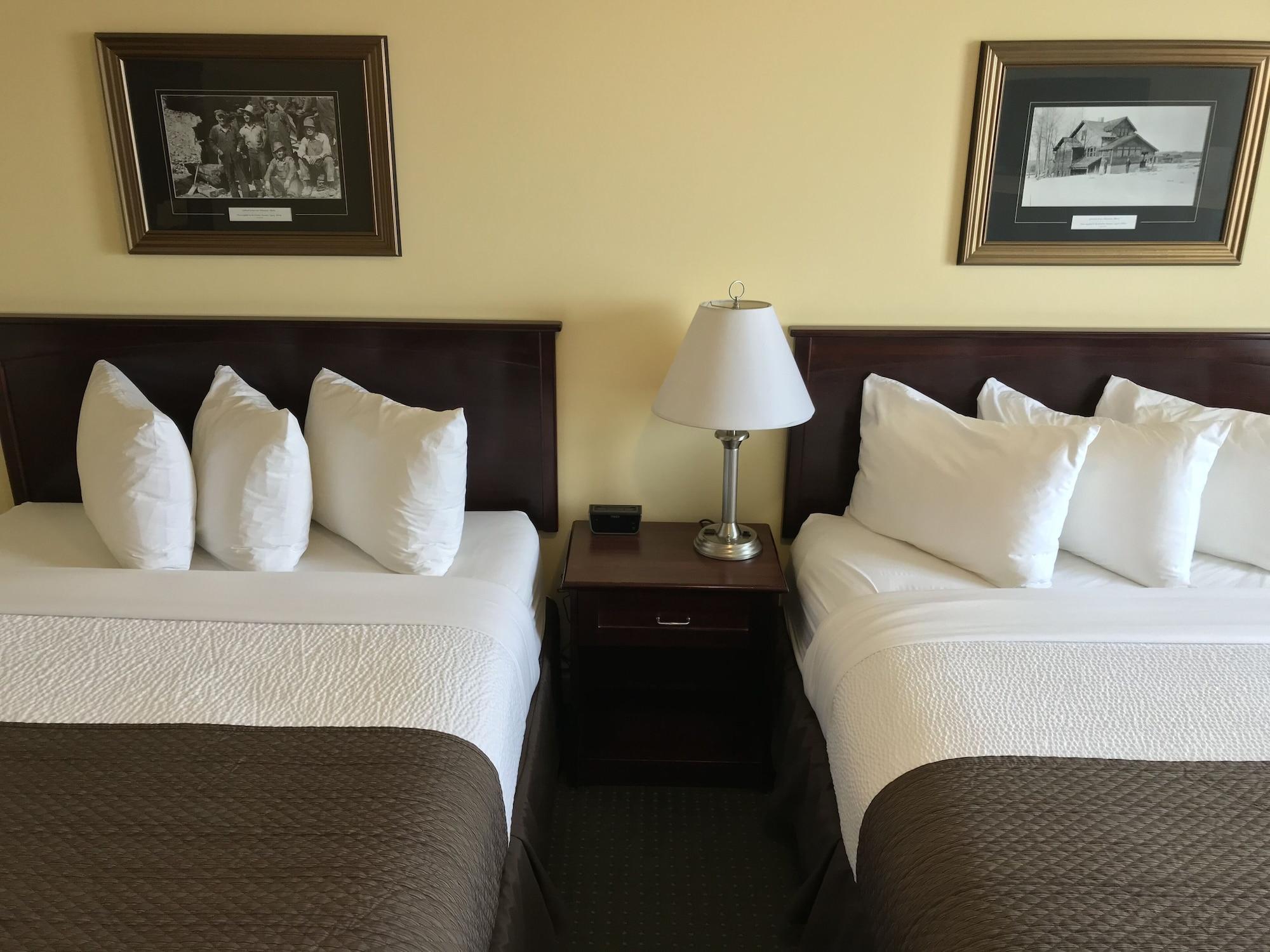 Quality Inn & Suites Whitecourt Exterior foto