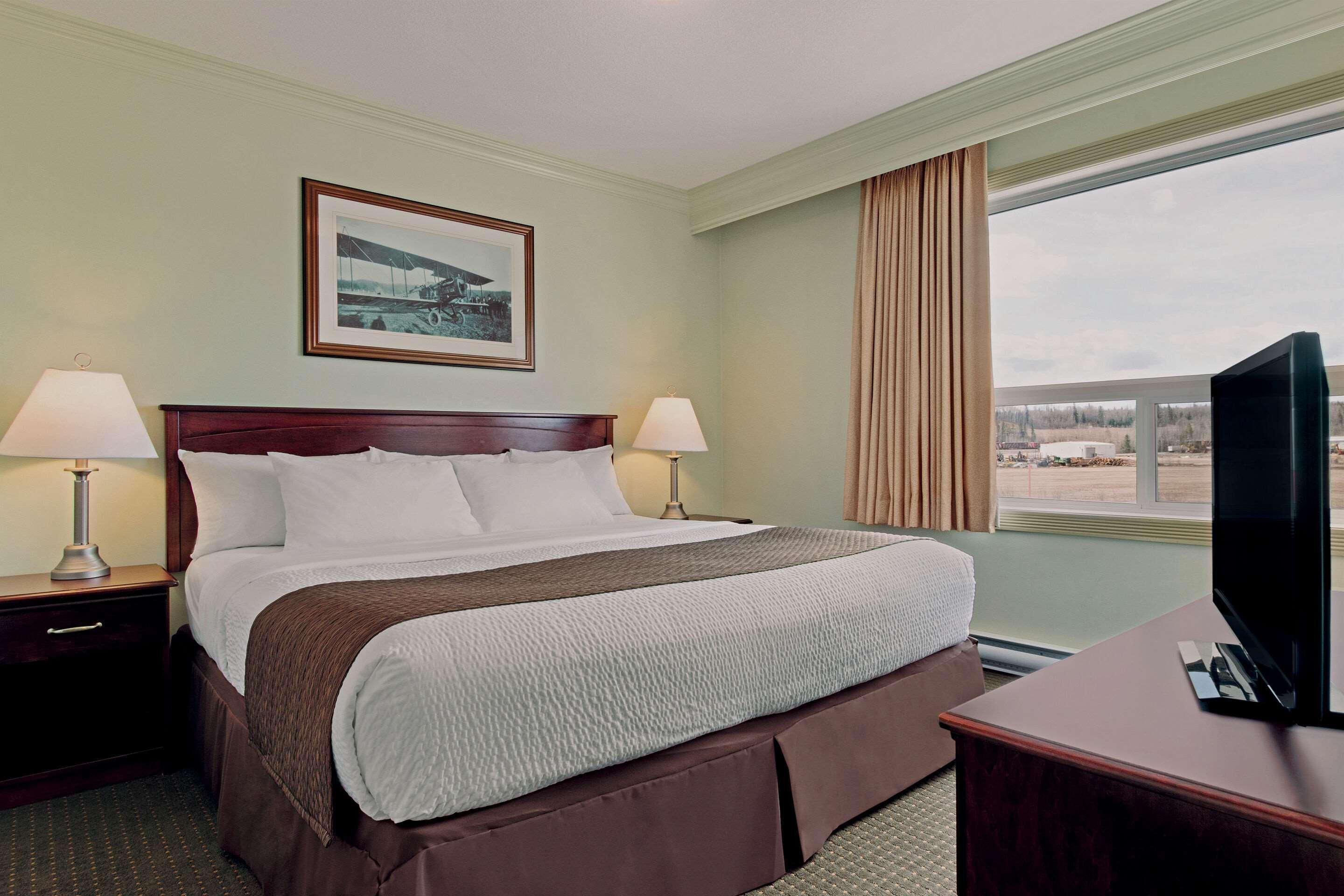 Quality Inn & Suites Whitecourt Exterior foto